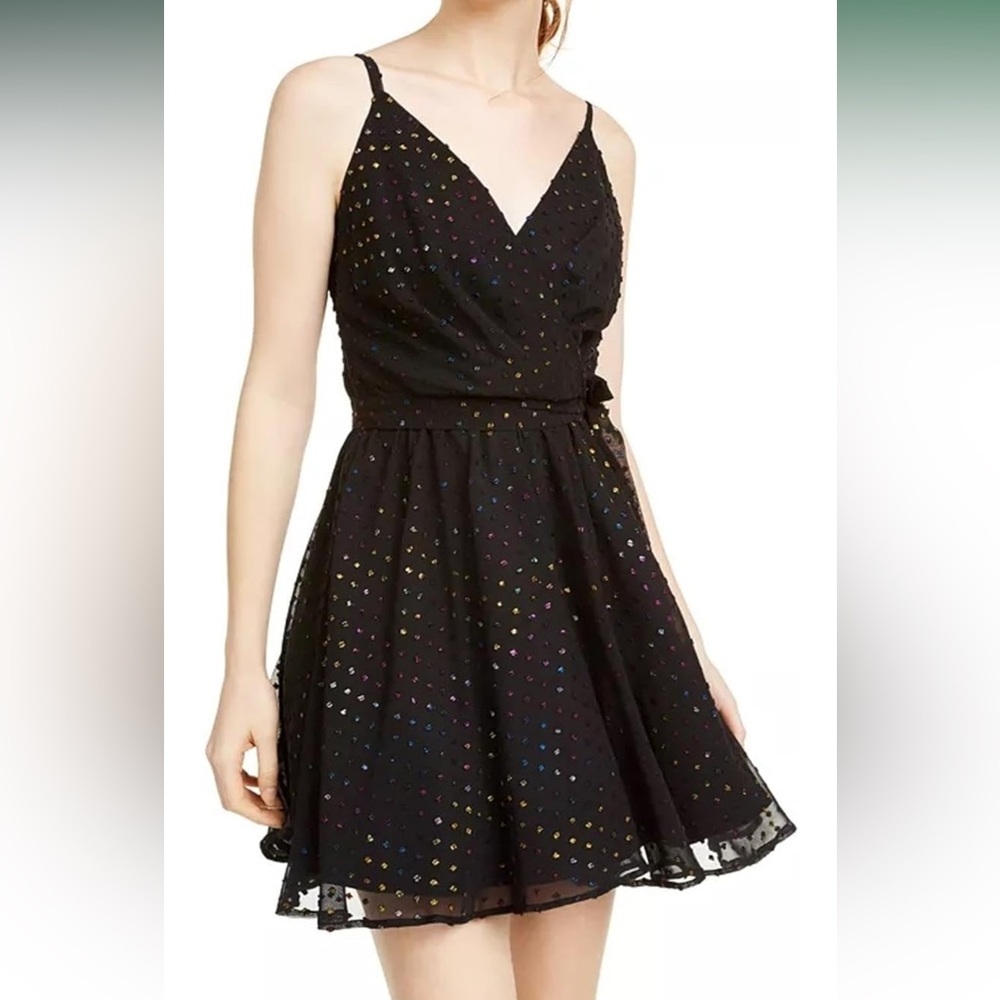 Cute dress! Worn a few times, perfect for cocktail hour